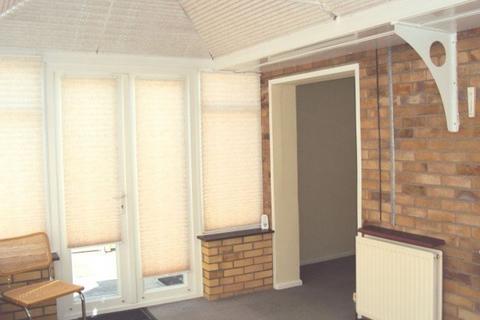 2 bedroom bungalow to rent, Churchfield Way, Whittlesey PE7 1JZ