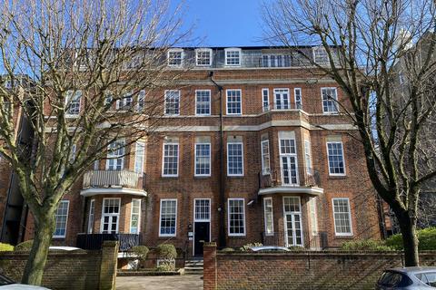 2 bedroom apartment for sale, Rochester Gardens, Hove BN3