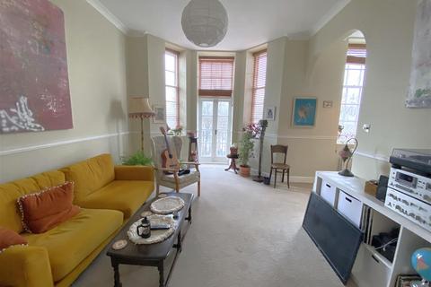 2 bedroom apartment for sale, Rochester Gardens, Hove BN3