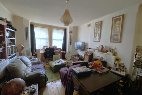 2 bedroom flat for sale, Cromwell Road, Hove BN3