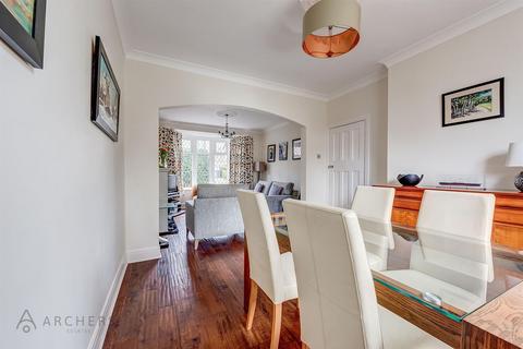 28 Lydgate Hall Crescent, Sheffield, S10 5NE