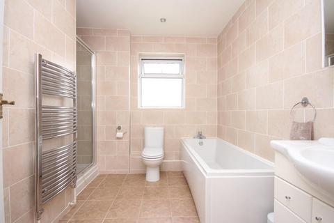 1 bedroom flat for sale, Lincett Avenue, Worthing BN13