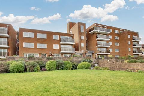 2 bedroom flat for sale, Grand Avenue, Worthing