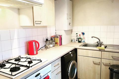 2 bedroom apartment to rent, Chippenham Road, London, W9