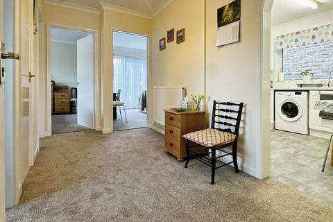 2 bedroom flat for sale, Brecon Road, Abergavenny NP7