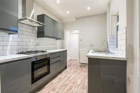 2 bedroom flat to rent - East View, Wideopen, NE13