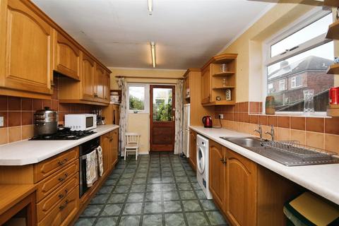 3 bedroom semi-detached house for sale - First Lane, Anlaby, Hull
