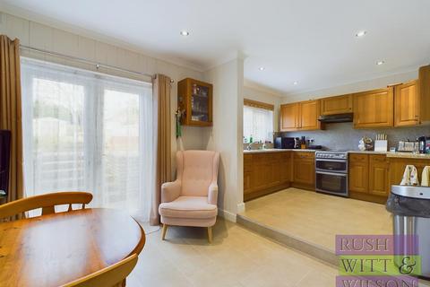 19 Ashbrook Road, St Leonards-on-sea, TN37 7EH