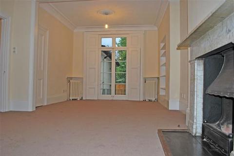 4 bedroom detached house for sale, Queens Road, Buckhurst Hill IG9