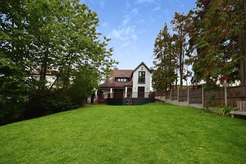 4 bedroom detached house for sale, Wellington Hill, Loughton IG10