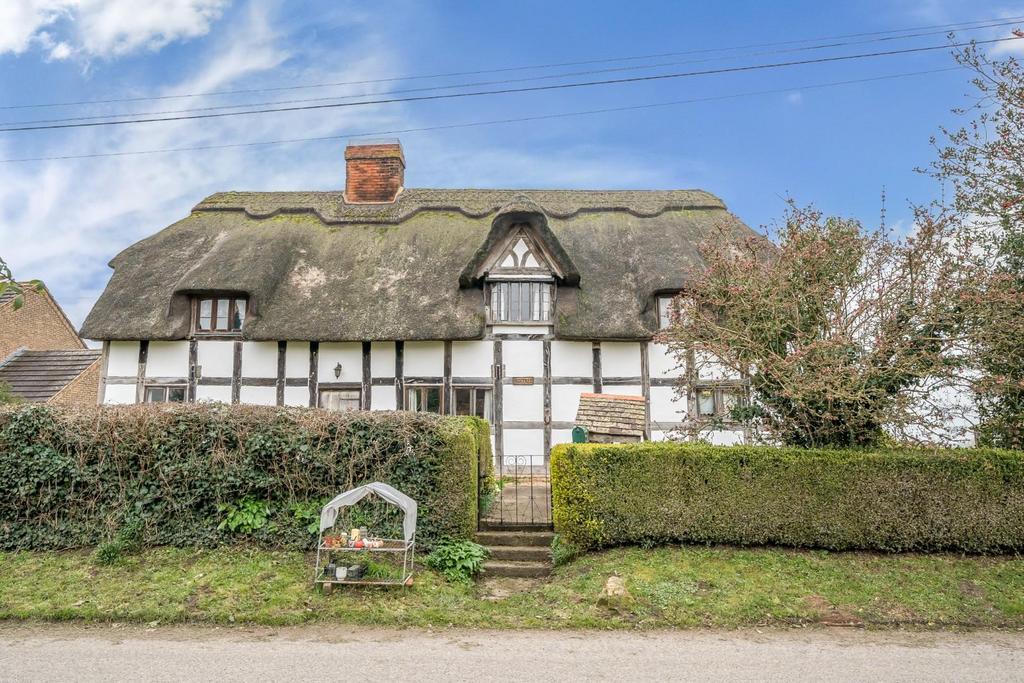 Gloucester GL2 4 bed character property for sale £800,000