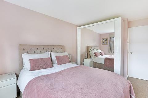 1 bedroom apartment for sale, Hornbeam Road, Buckhurst Hill IG9