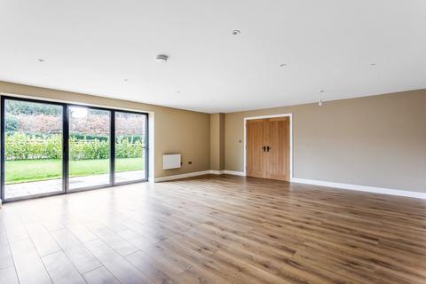 3 bedroom barn conversion for sale, Crowhurst Lane, Lingfield, RH7