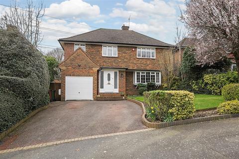 4 bedroom detached house for sale, The Comyns, Bushey WD23