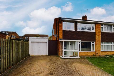 4 Herondale, South Croydon, CR2 8SN