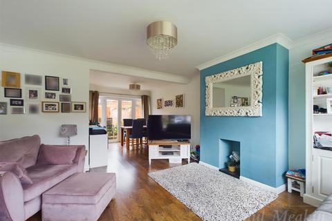 4 Herondale, South Croydon, CR2 8SN