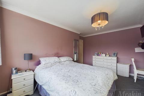 4 Herondale, South Croydon, CR2 8SN