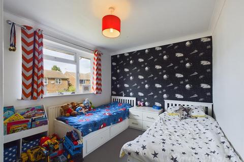 4 Herondale, South Croydon, CR2 8SN