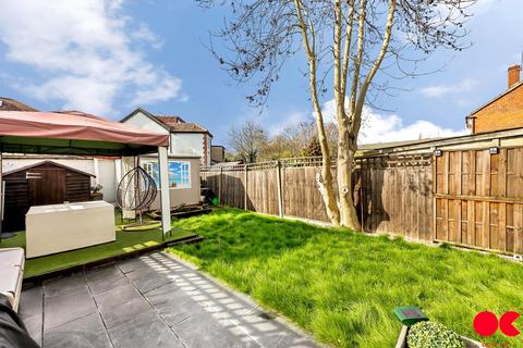 32 Suffield Road, London, E4 9TA