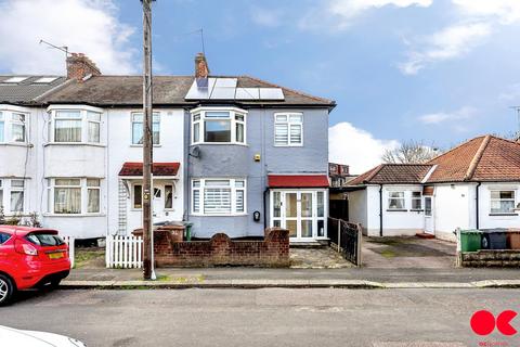 32 Suffield Road, London, E4 9TA