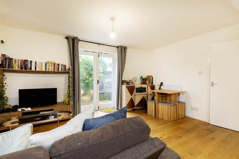 1 bedroom flat to rent, NW1