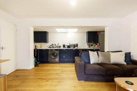 1 bedroom flat to rent, NW1