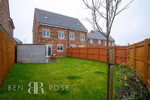 4 bedroom semi-detached house for sale, Mill Lane, Coppull, Chorley