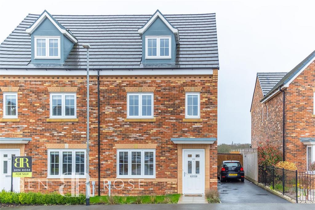 Mill Lane, Coppull, Chorley 4 bed semidetached house for sale £259,995