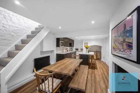 4 bedroom townhouse for sale, Upper St James's Street, Brighton, BN2