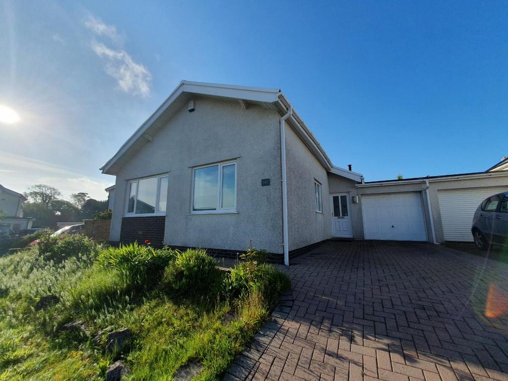 Pennard Drive, Southgate, Swansea 4 bed detached bungalow for sale £