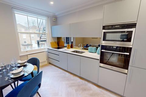 3 bedroom flat to rent, Kensington Gardens Square, London, W2