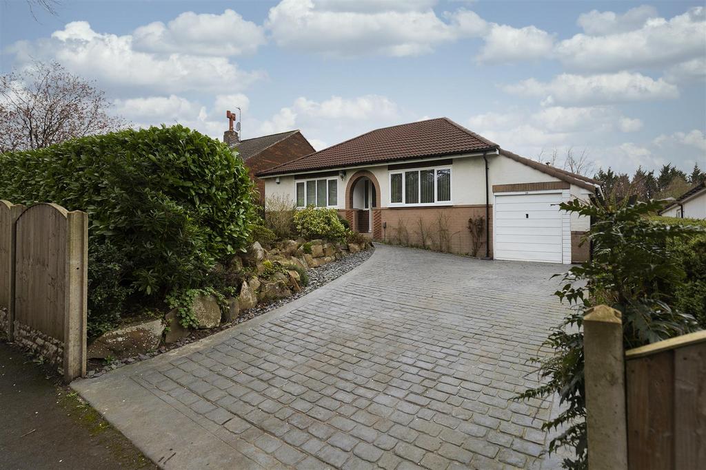 Bradley Road, Bradley, Huddersfield 3 bed detached bungalow for sale