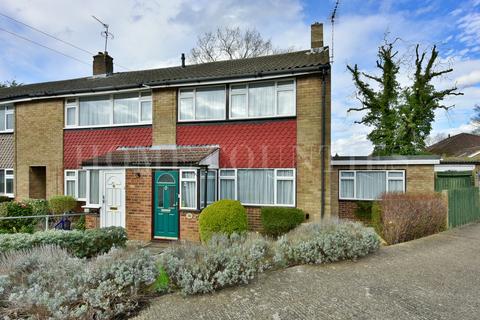 16 Abingdon Place, Potters Bar, EN6 1TF