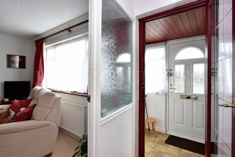 16 Abingdon Place, Potters Bar, EN6 1TF