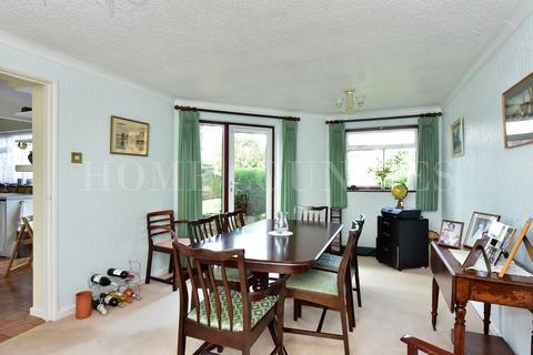 16 Abingdon Place, Potters Bar, EN6 1TF