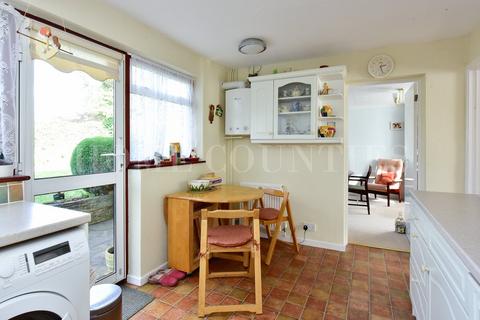 16 Abingdon Place, Potters Bar, EN6 1TF