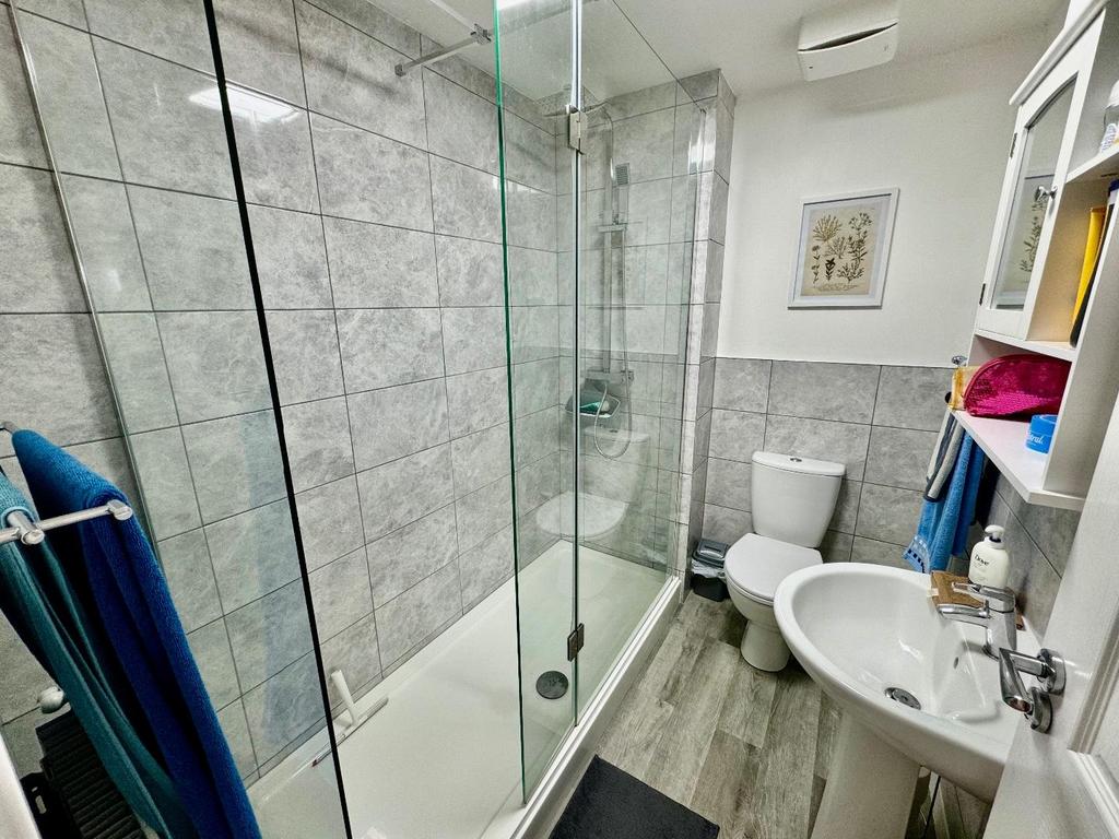 Shower room/w.c
