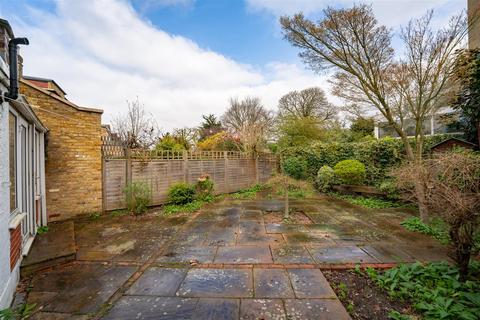 76 Lavington Road, London, W13 9LR