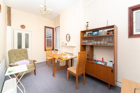 76 Lavington Road, London, W13 9LR