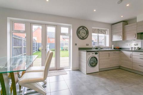 35 Boxall Way, Slough, SL3 7UG
