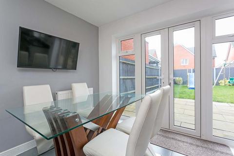 35 Boxall Way, Slough, SL3 7UG