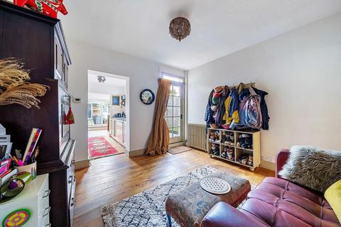 3 bedroom semi-detached house for sale - Shortlands Road, Kingston Upon Thames KT2