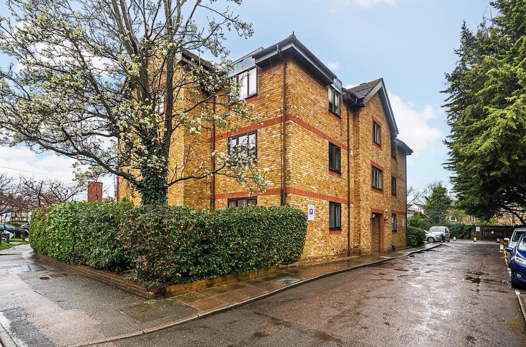 45 Acre Road, Kingston Upon Thames KT2 Studio for sale £260,000
