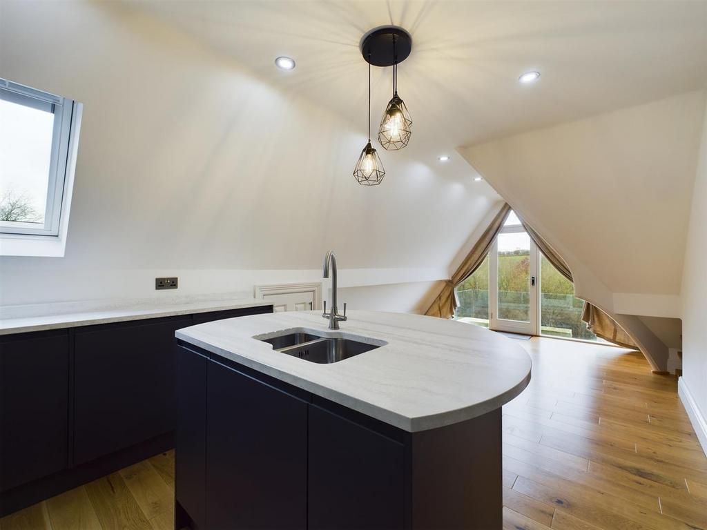 Lounge / Kitchen