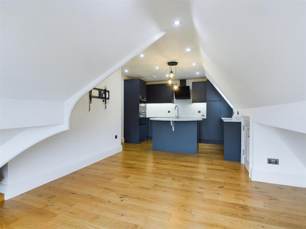 Lounge / Kitchen