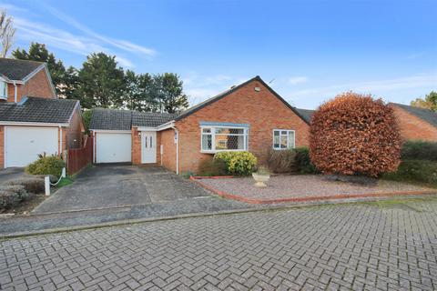 2 bedroom detached bungalow for sale, Pippin Close, Rushden NN10