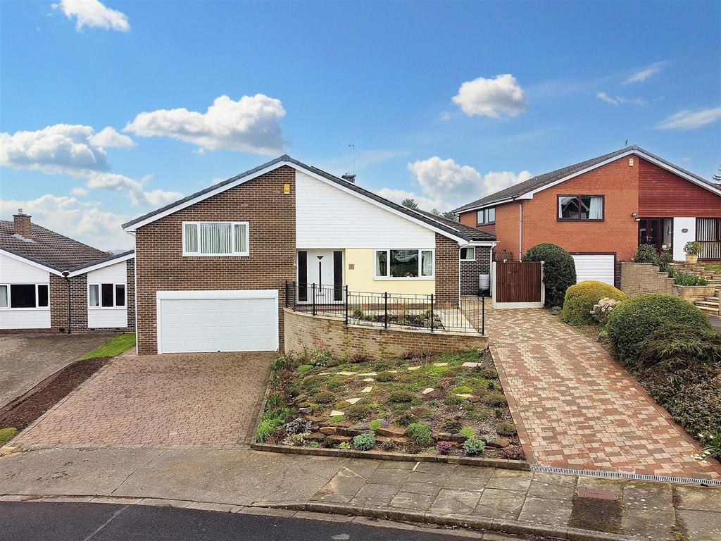 Troutbeck Crescent, Bramcote, Nottingham 4 bed detached house for sale