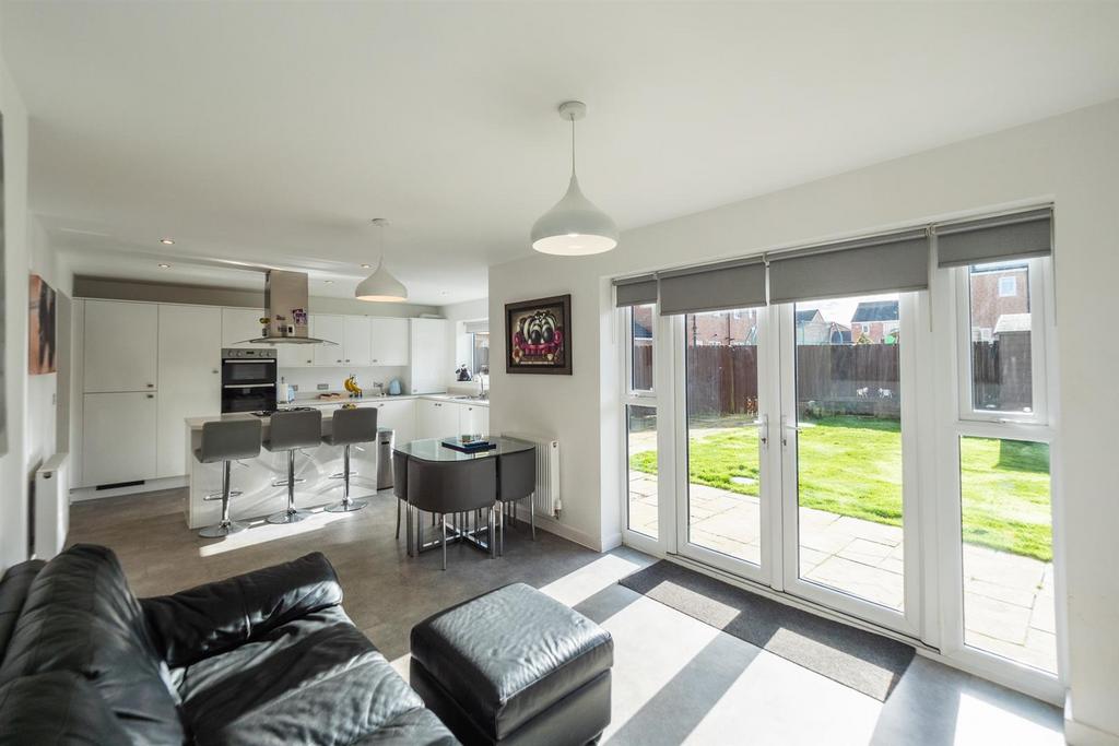 Kitchen / Dining / Family Room