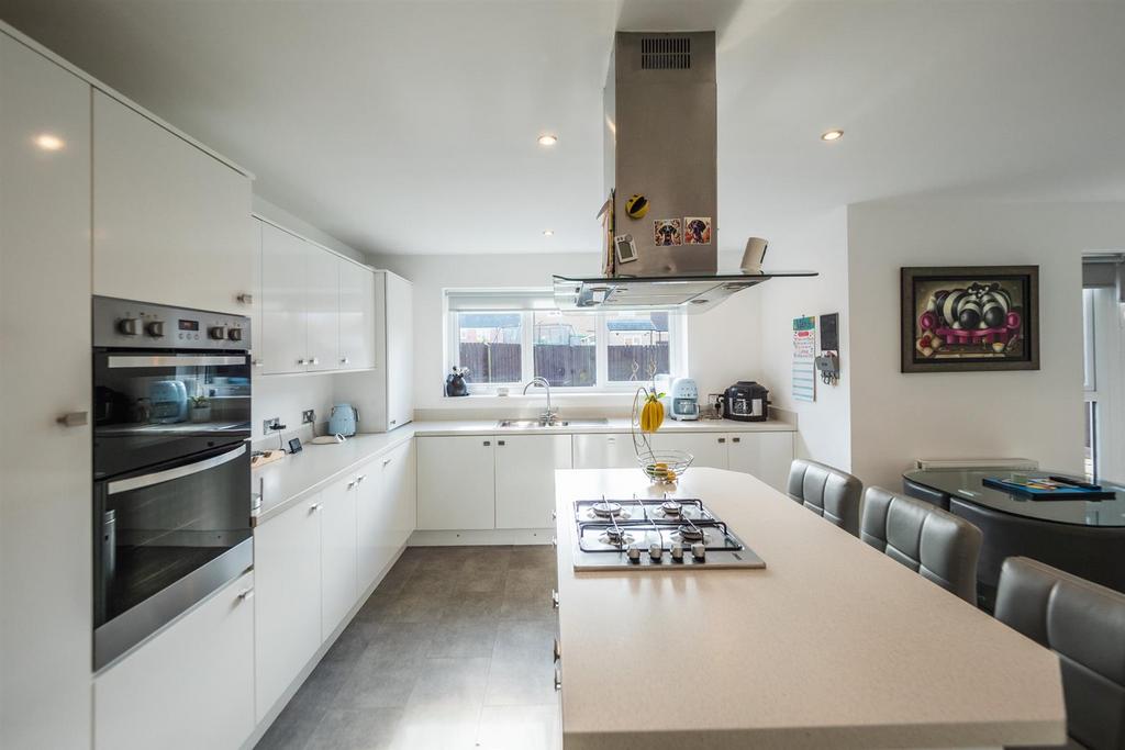 Kitchen / Dining / Family Room