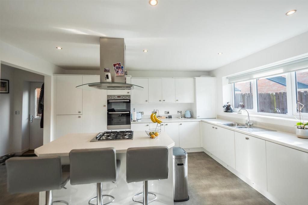 Kitchen / Dining / Family Room